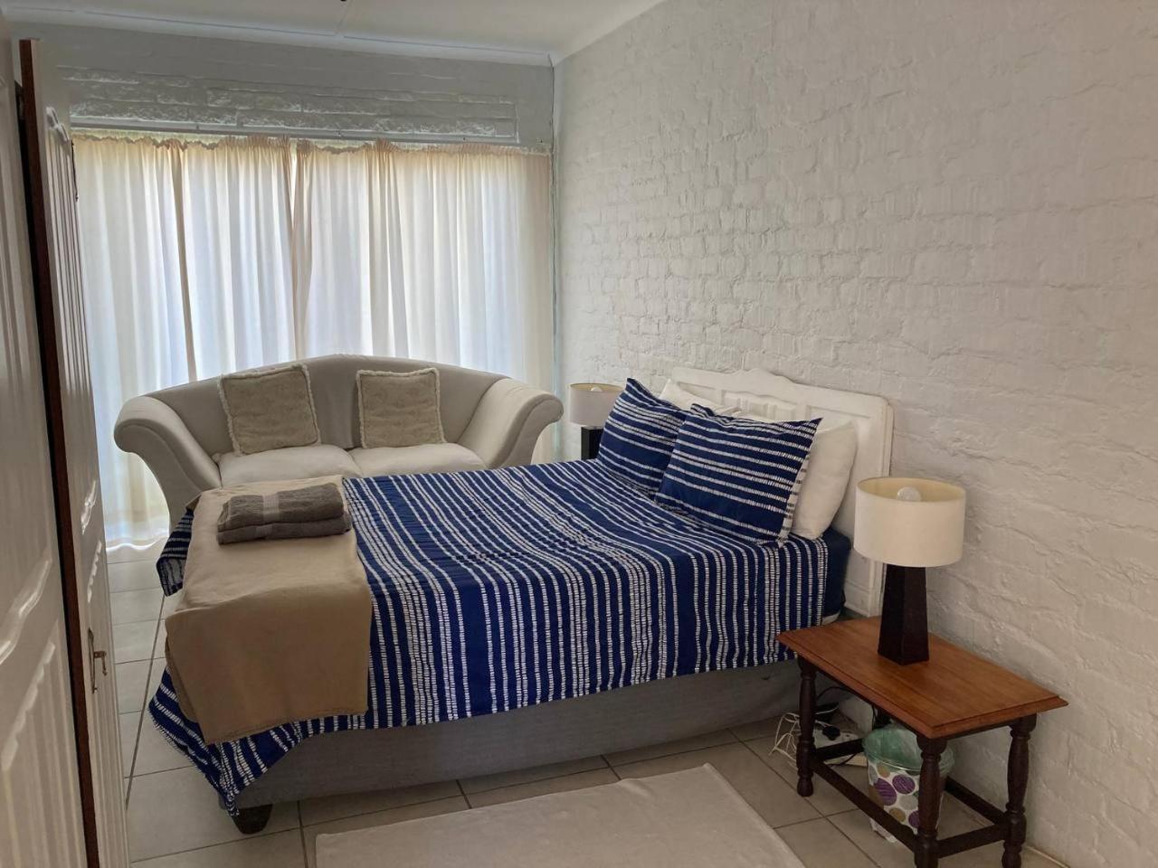 57 On Wellington Accommodation Colchester Esterno foto